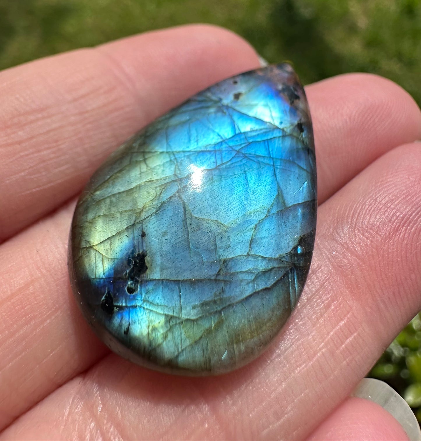 Pearshape Labradorite Cabochon 18a