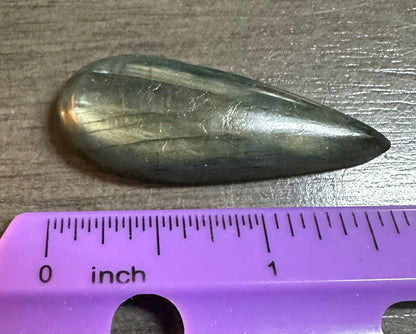 Pearshape Labradorite Cabochon 40a