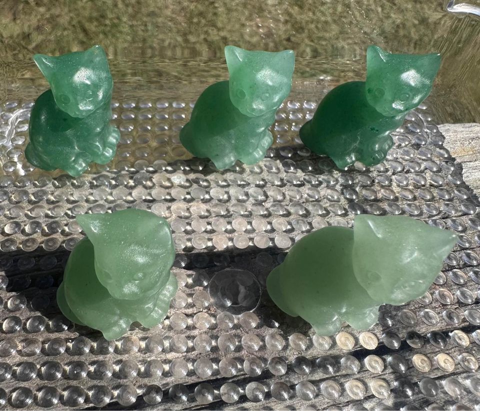 Green Aventurine Carved Cat