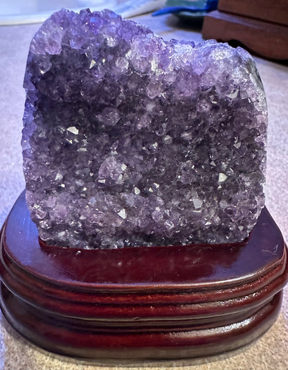 Amethyst Cut Base with Stand