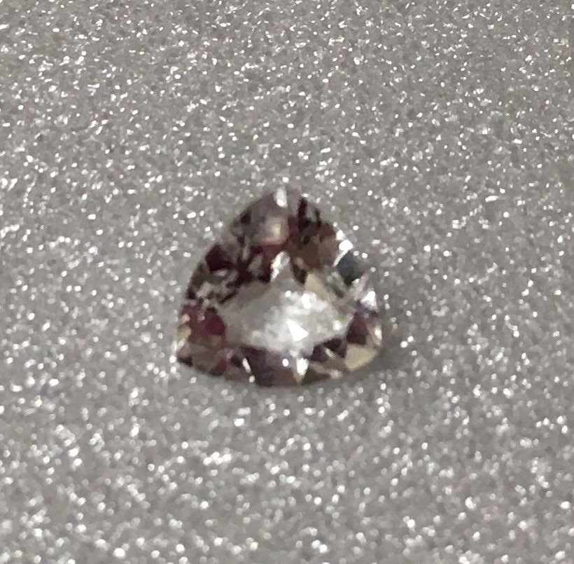 Petalite 5mm Trillion .40ct