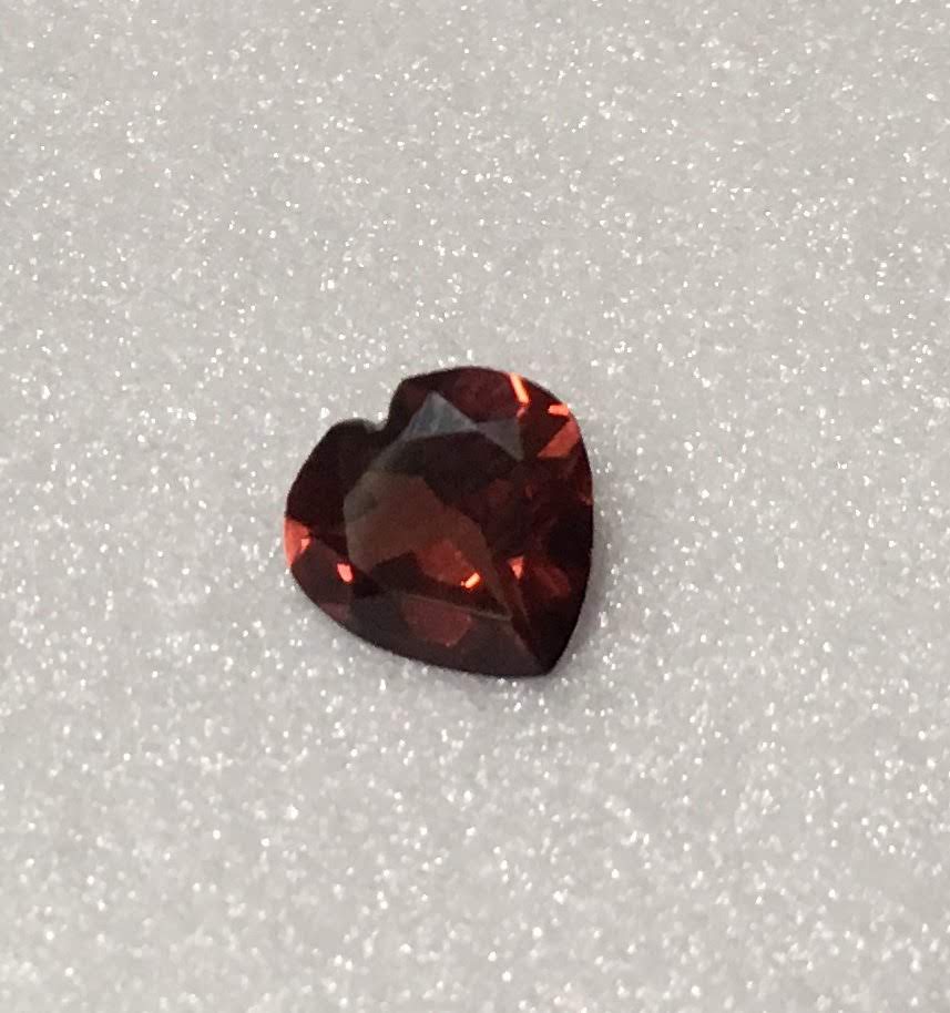 Rhodalite Garnet 8mm Heartshape 1.65ct