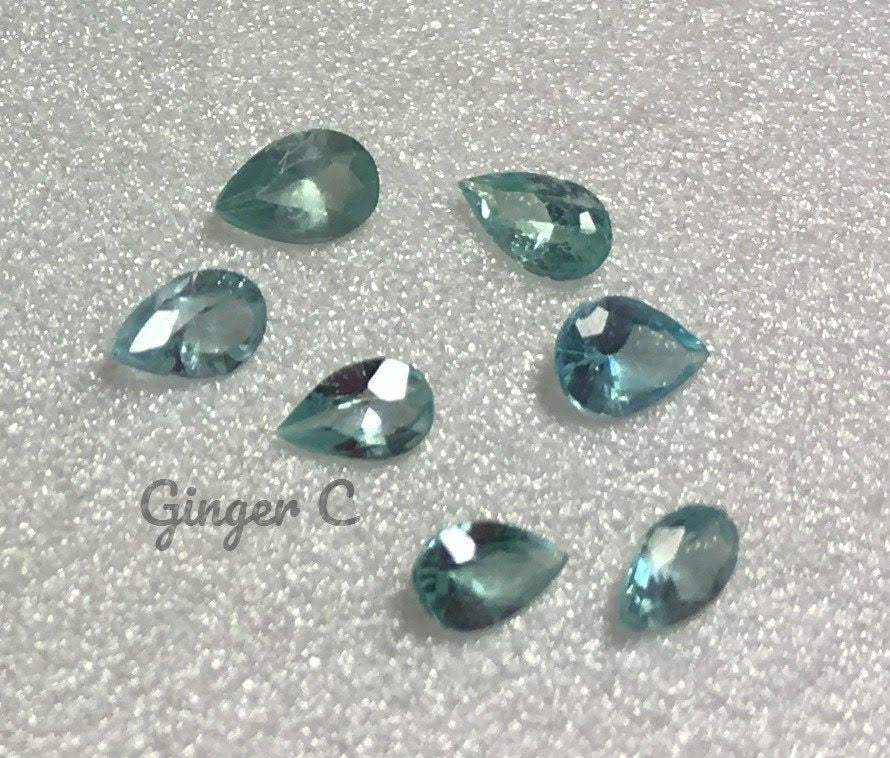 Apatite 4×2.5mm Pearshape