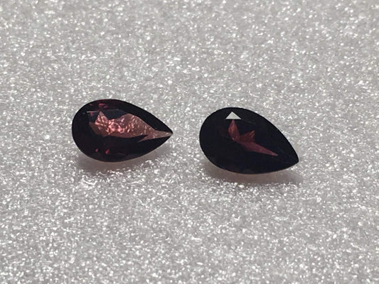 Rhodalite Garnet 8x5mm Pearshape