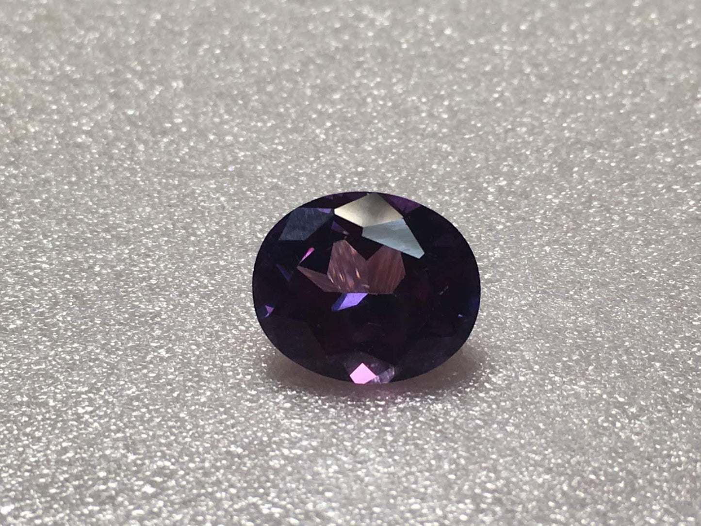 Manmade Alexandrite 12x10mm Oval 6.20ct