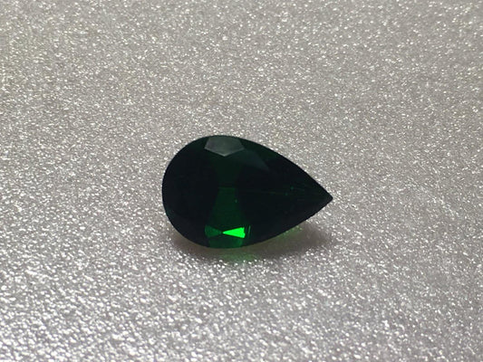 Manmade Emerald 15x10mm Pearshape 7.05ct