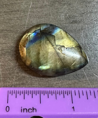 Pearshape Labradorite Cabochon 67a