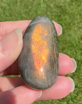 Orange Labradorite Palmstone #11