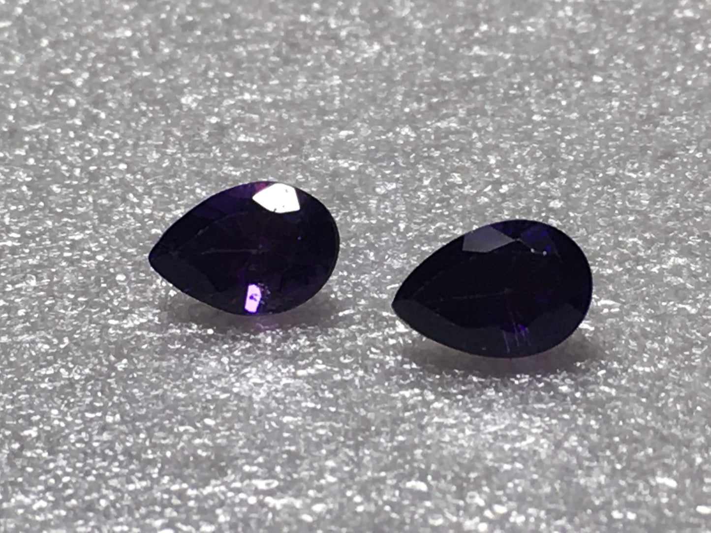 Pearshape Purple 6x4mm Cz