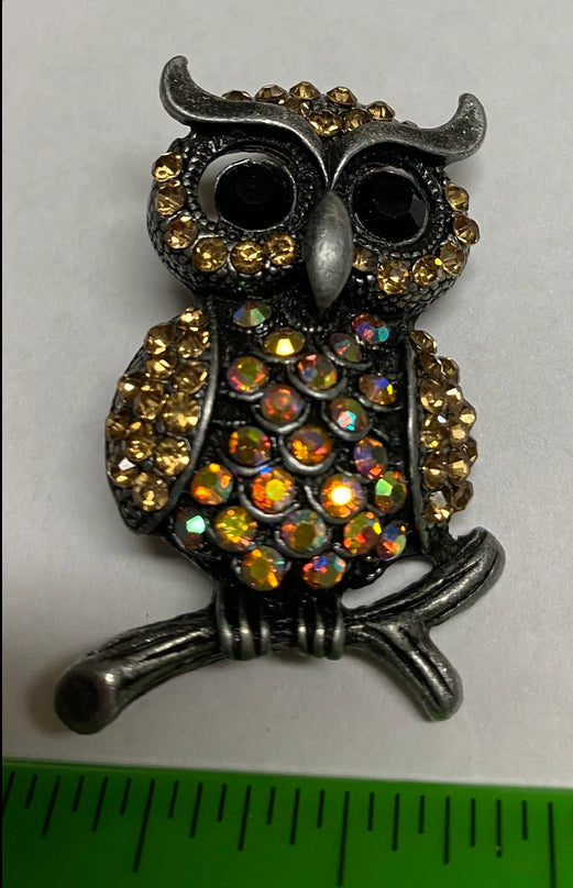 Cute Owl Pin with Aurora Borealis Rhinestones