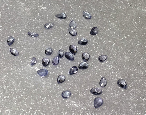 Tanzanite 2x1mm Pearshape