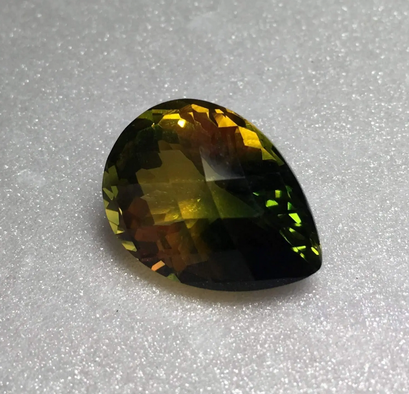 Bi-Color Citrine 16.45×22.10×13.30mm 23.21ct