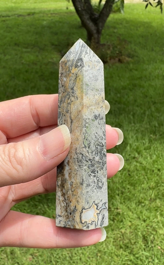 Gray Lace Agate Tower #4