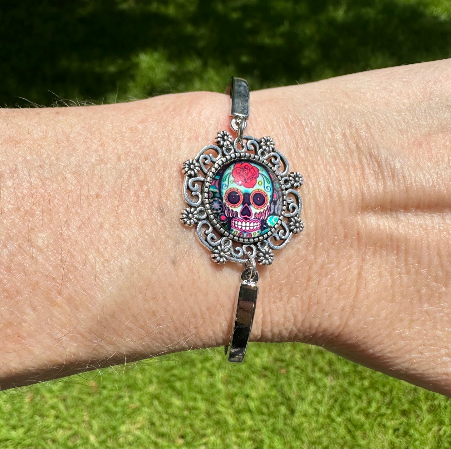 Skull Silvertone Bangle Bracelet with Clasp