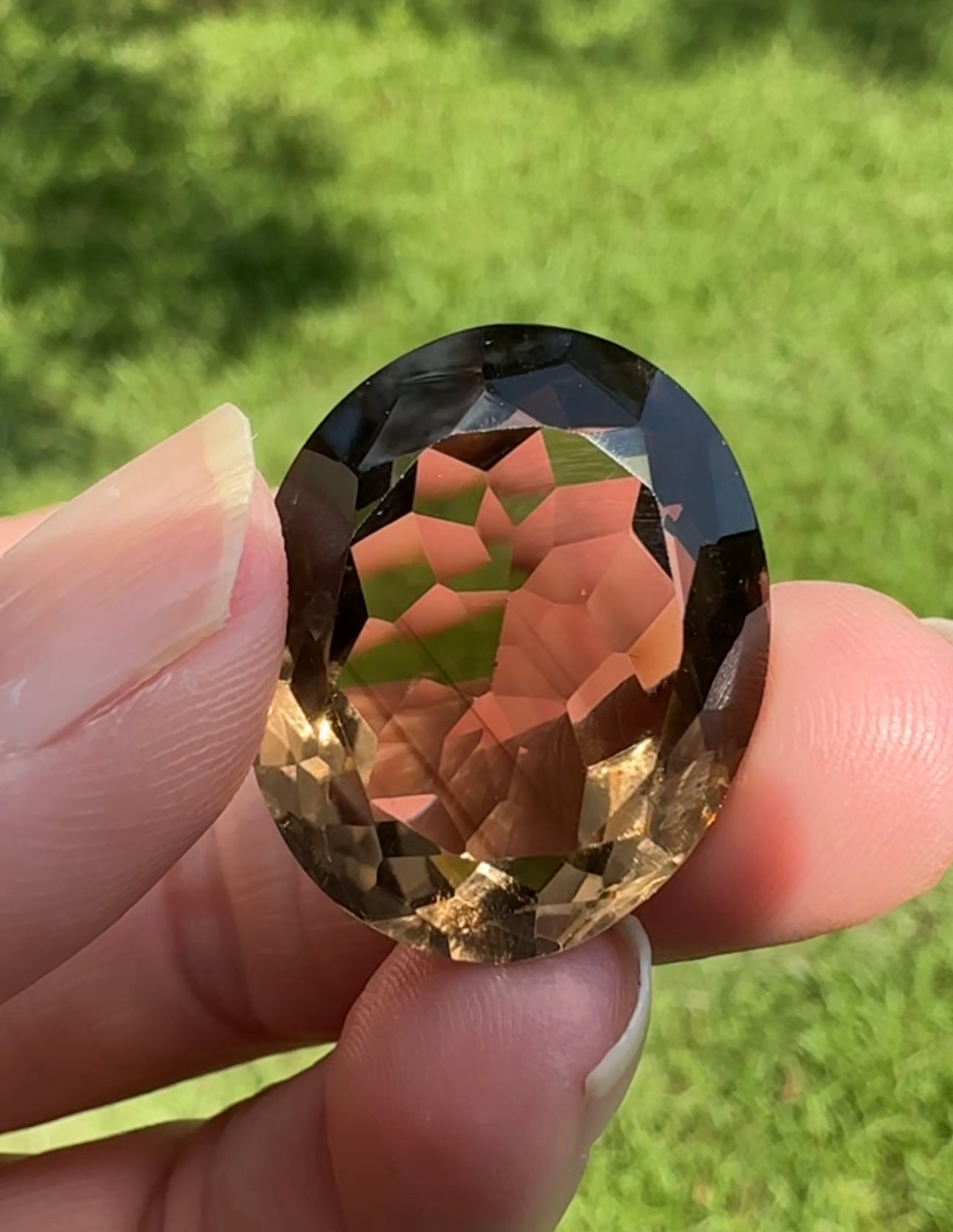 Smokey Quartz 25x20mm Oval 27.35ct