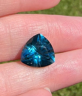 London Blue Topaz 12mm Trillion 7.5ct