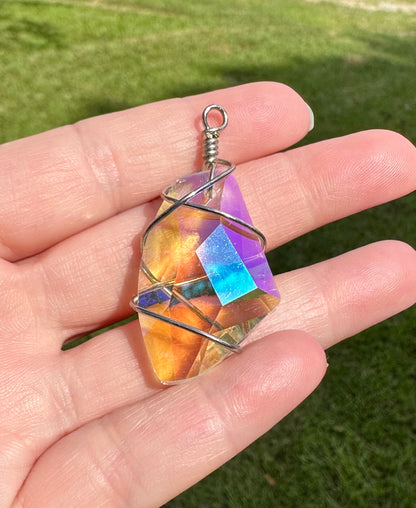 Wirewrap Aurora Borealis Glass Pendant