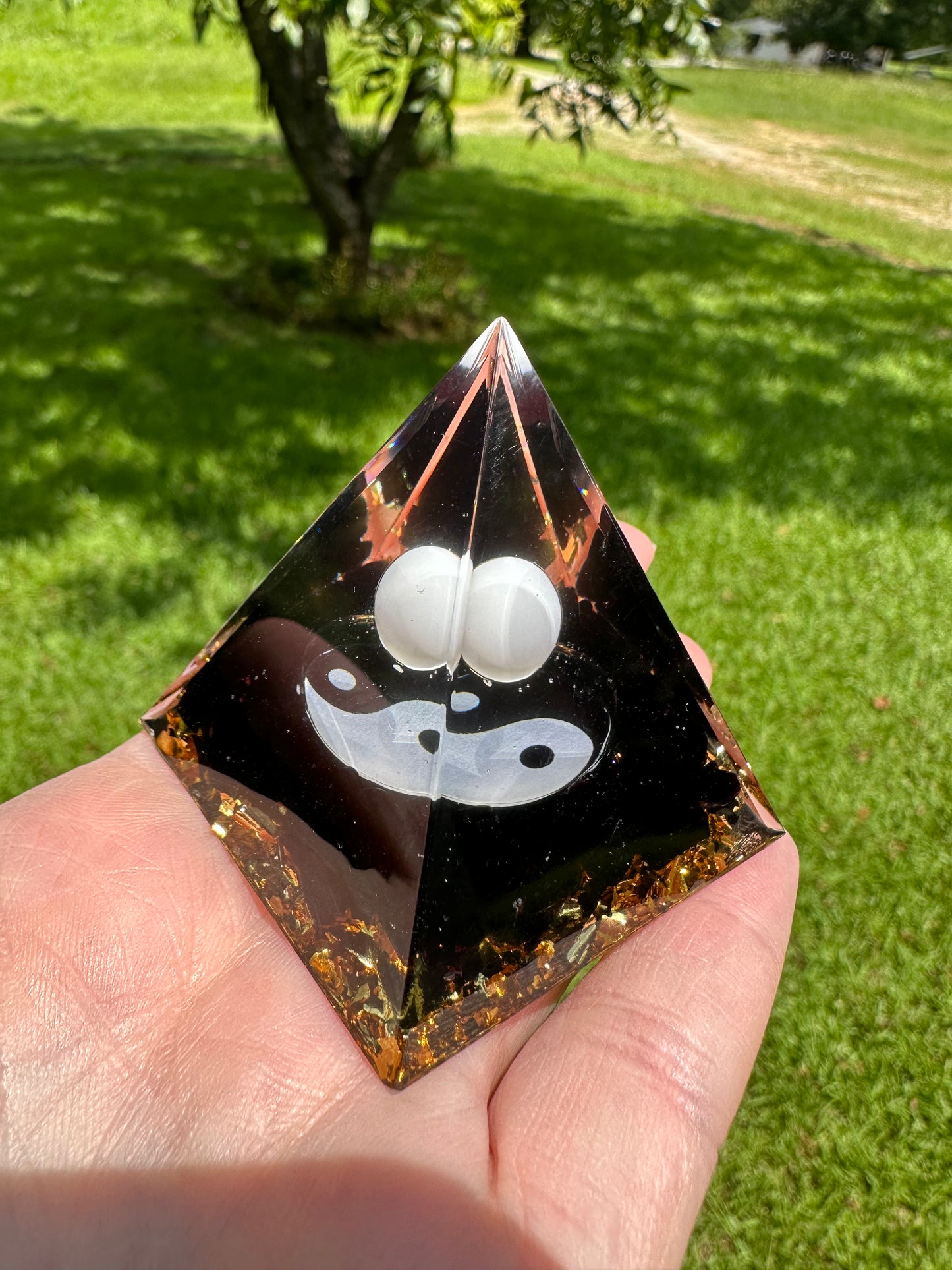 Yin Yang Orgonite Pyramid #10