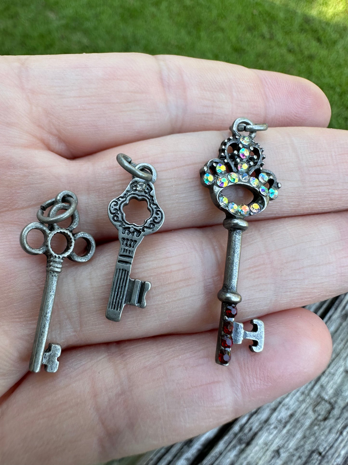 Set of (5) Decorative Key Pendants